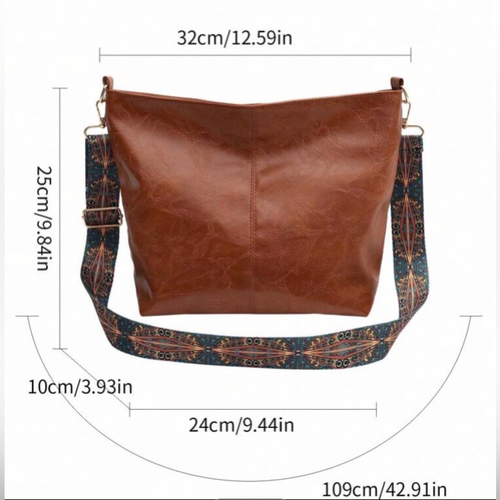 Womens Faux leather crossbody bag - Picture 3 of 3